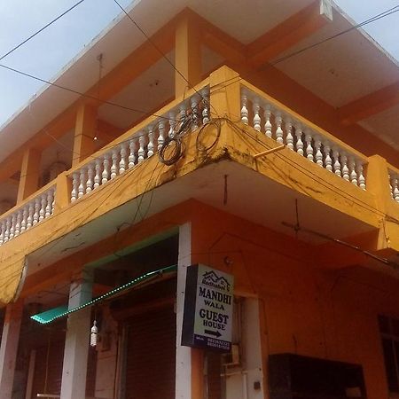 ארמבול Radhabai Guest House מראה חיצוני תמונה