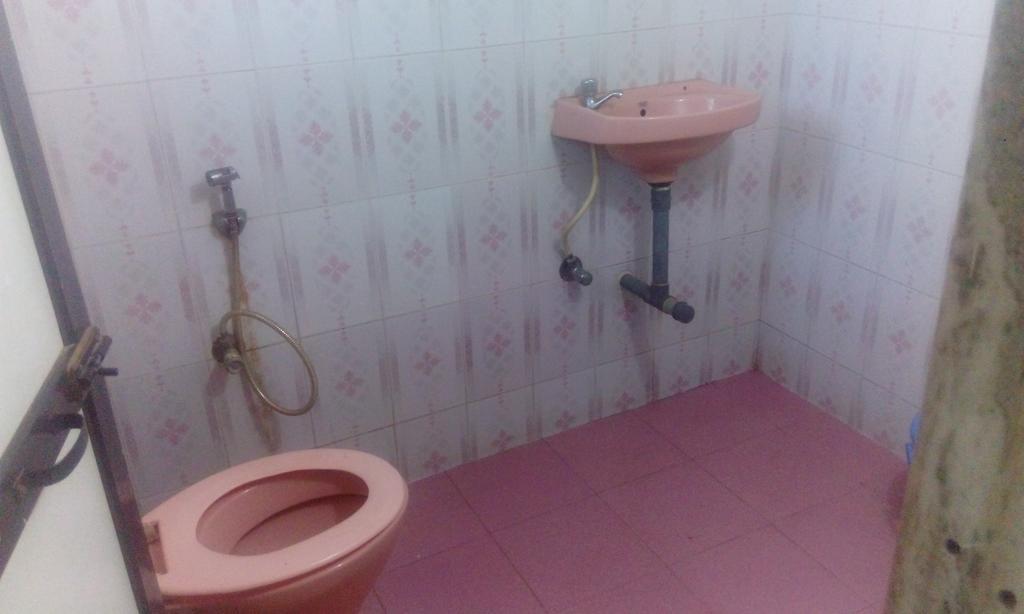 ארמבול Radhabai Guest House מראה חיצוני תמונה